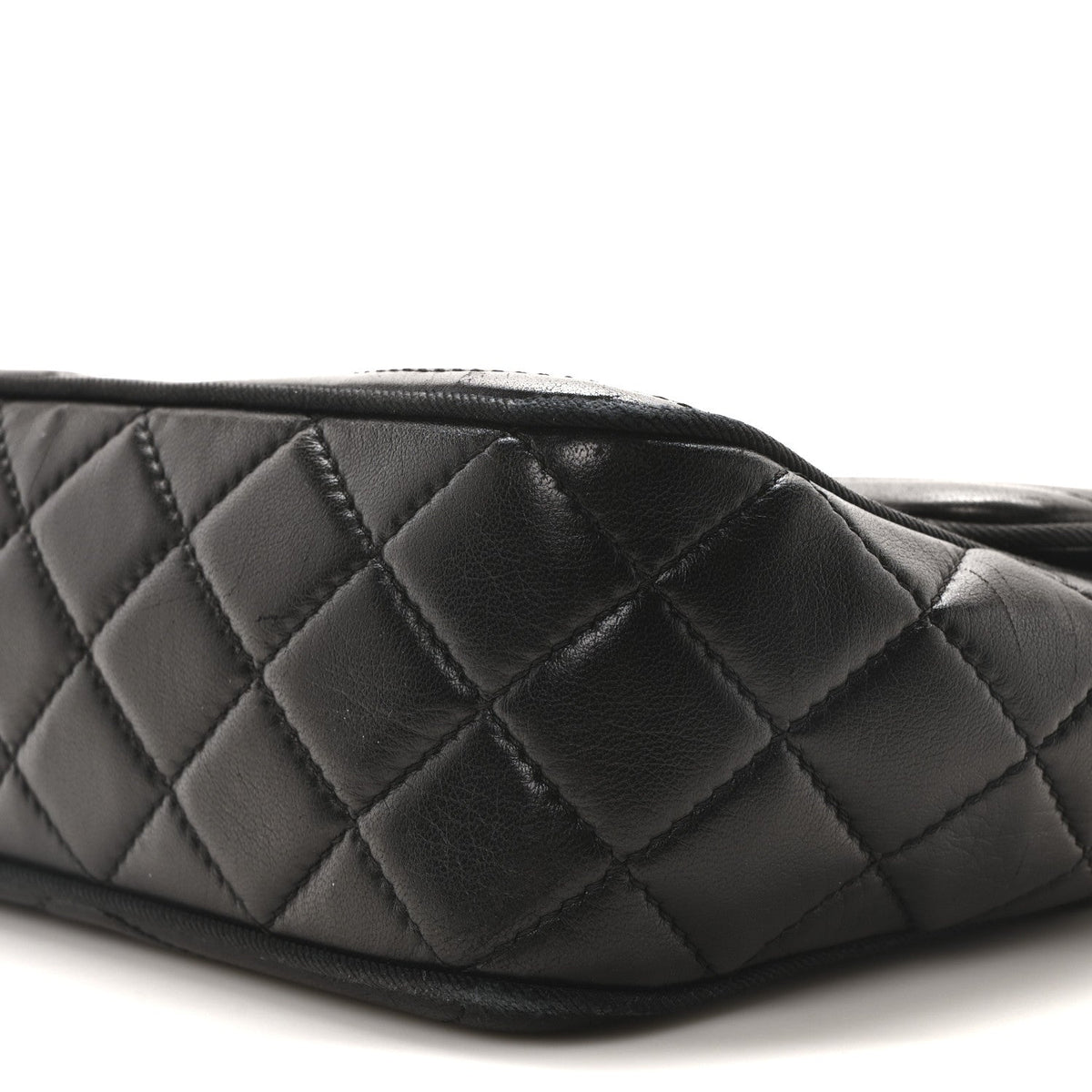 Lambskin Scallop Quilted Medium Pagoda Flap Black