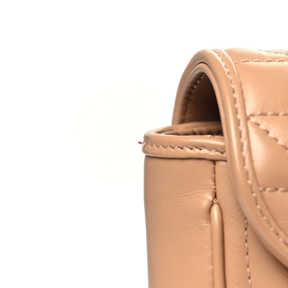 Calfskin Matelasse Aria Small GG Marmont Shoulder Bag Camelia