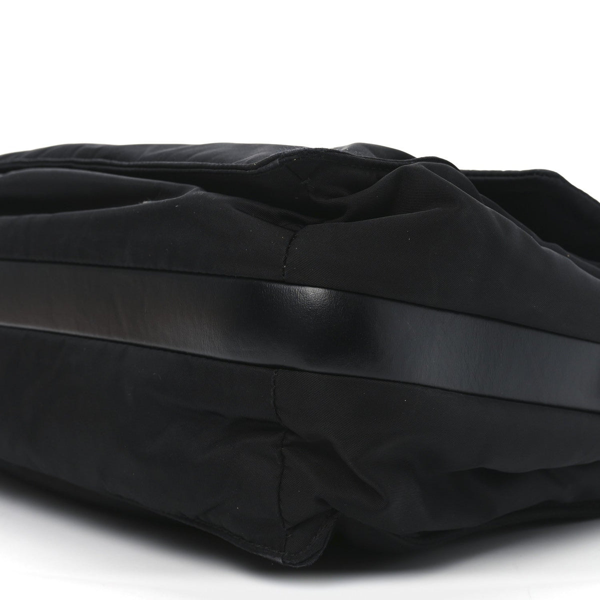 Re-Nylon Padded Large Traveller Black