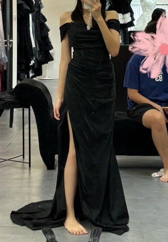 Charming Prom Dress Black Off Shoulder Pleated Gala Gown Party Outfits Evening Dress D4929
