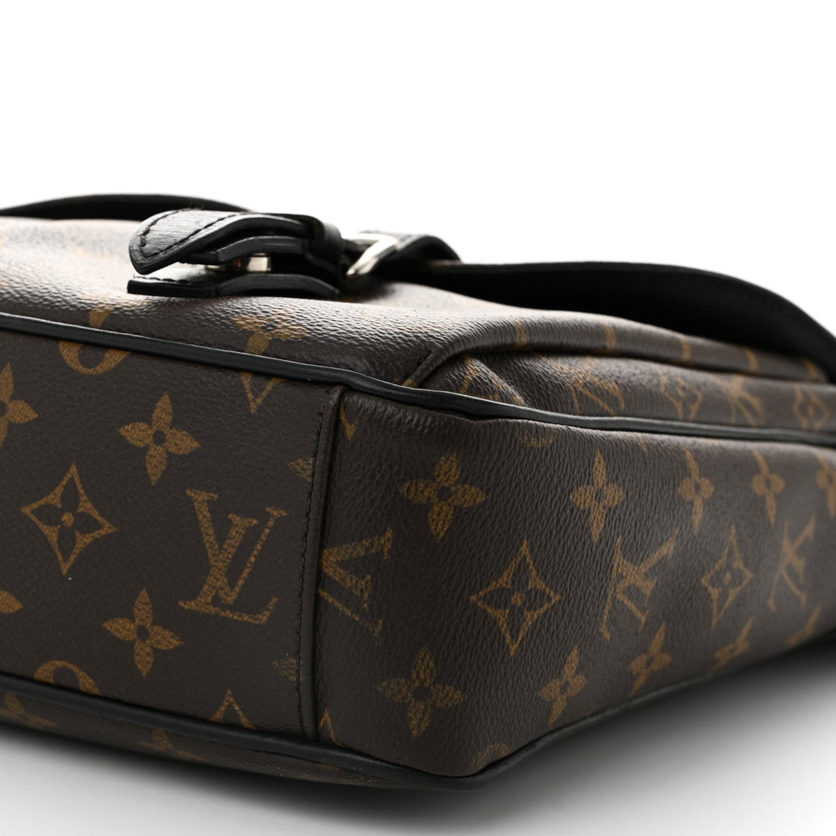 Monogram Macassar Christopher Messenger