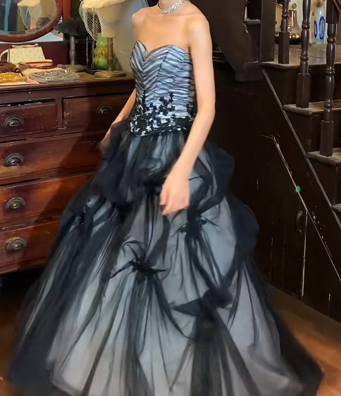 Stunning Prom Dress A Line Sweetheart Tulle Pleated Gala Gown Evening Dress D5273