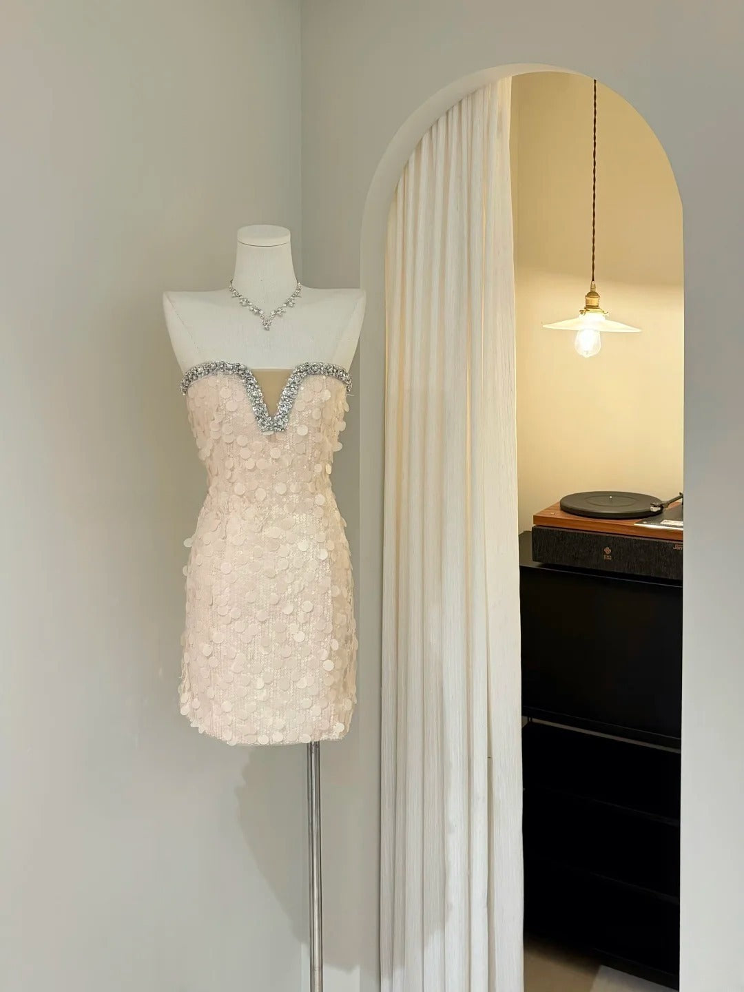 Beauty Homecoming Dress Strapless Sequins Short Prom Dress Back to School Outfits Cocktail Dress D5432