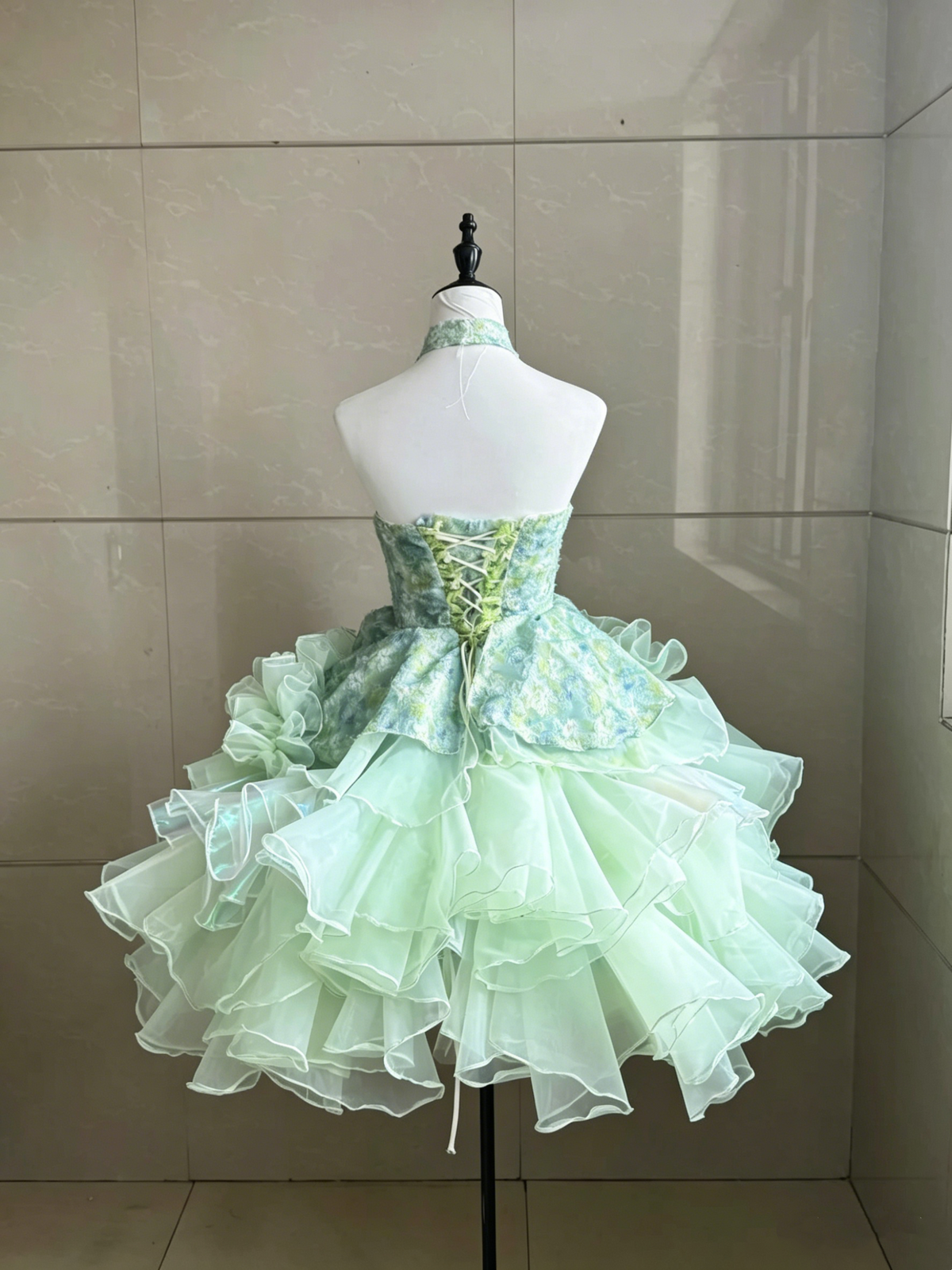 Charming Homecoming Dress Halter Flower Pleated Short Prom Dress Back to School Outfits Party Dress D5455
