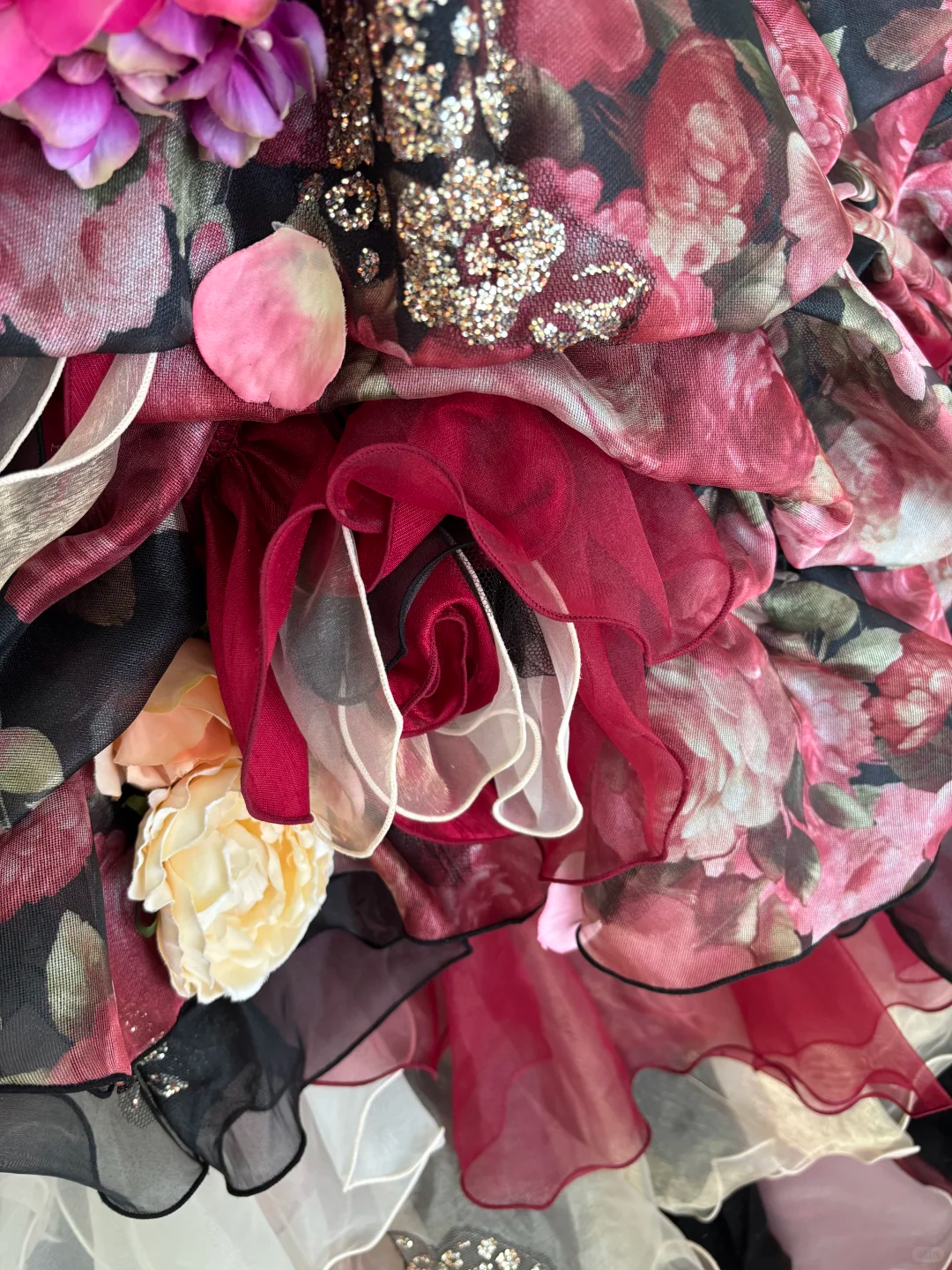 Vintage Black-Red Ball Gown Strapless 3D Floral Layered Organza Prom Dress Sweet 16 Dress SH5784