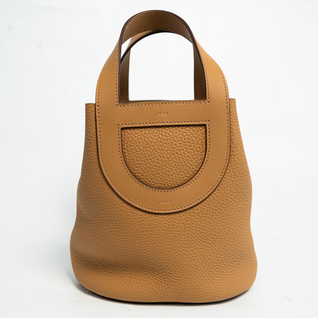 Hermès In The Loop 18 Bag in Clemence Taurillon Laiton Paladium Biscuit