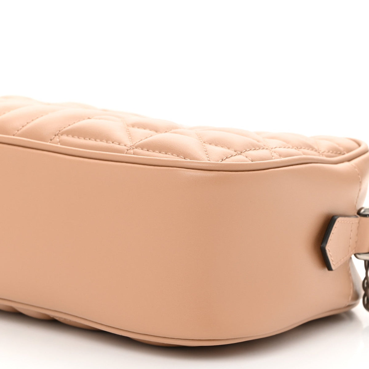 Calfskin Matelasse Aria Small GG Marmont Chain Shoulder Bag Camelia