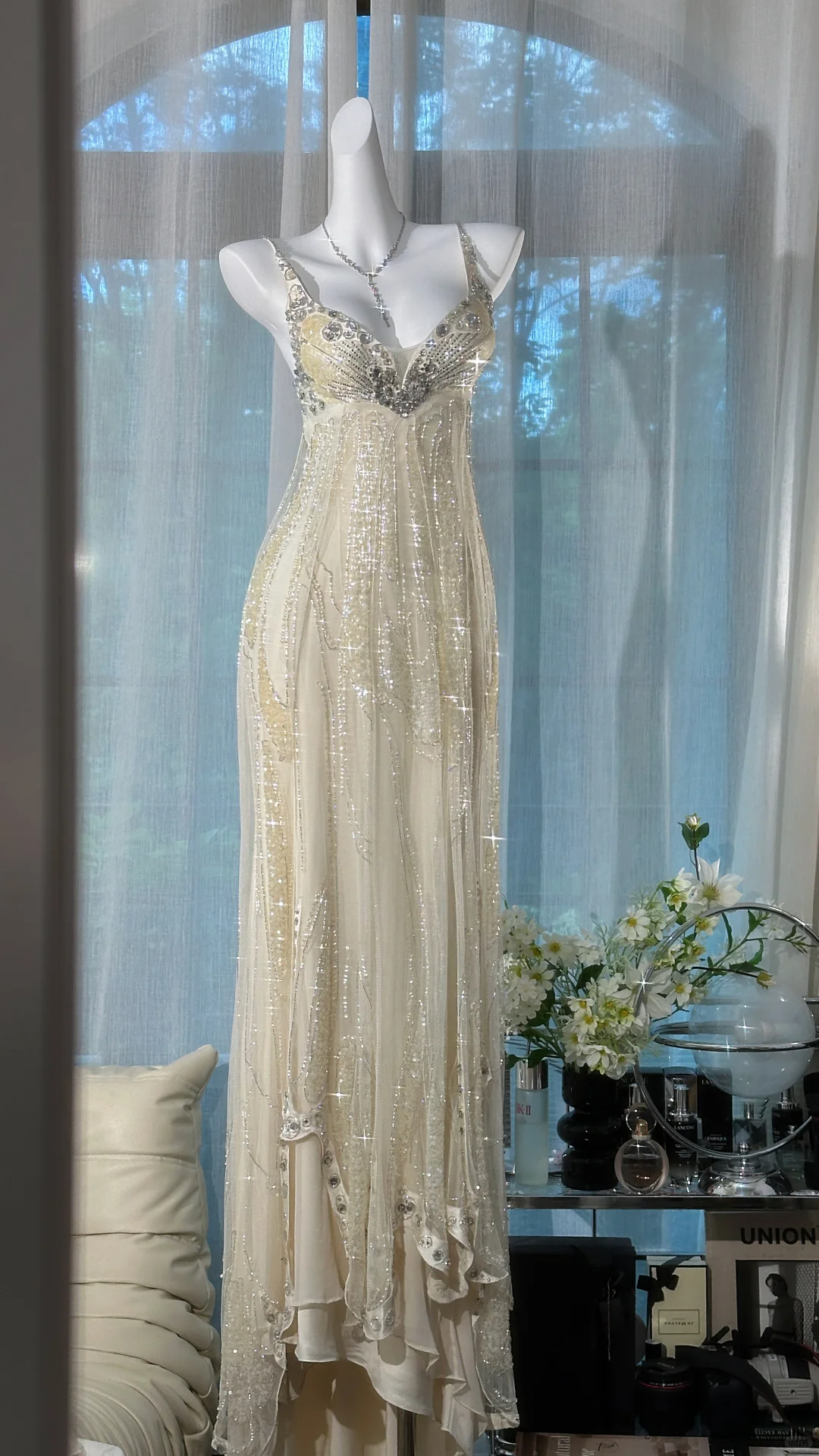 Gorgeous Shiny Beige Beaded Sequin Spaghetti Strap Design Chiffon Prom Dress Evening Dress D1704