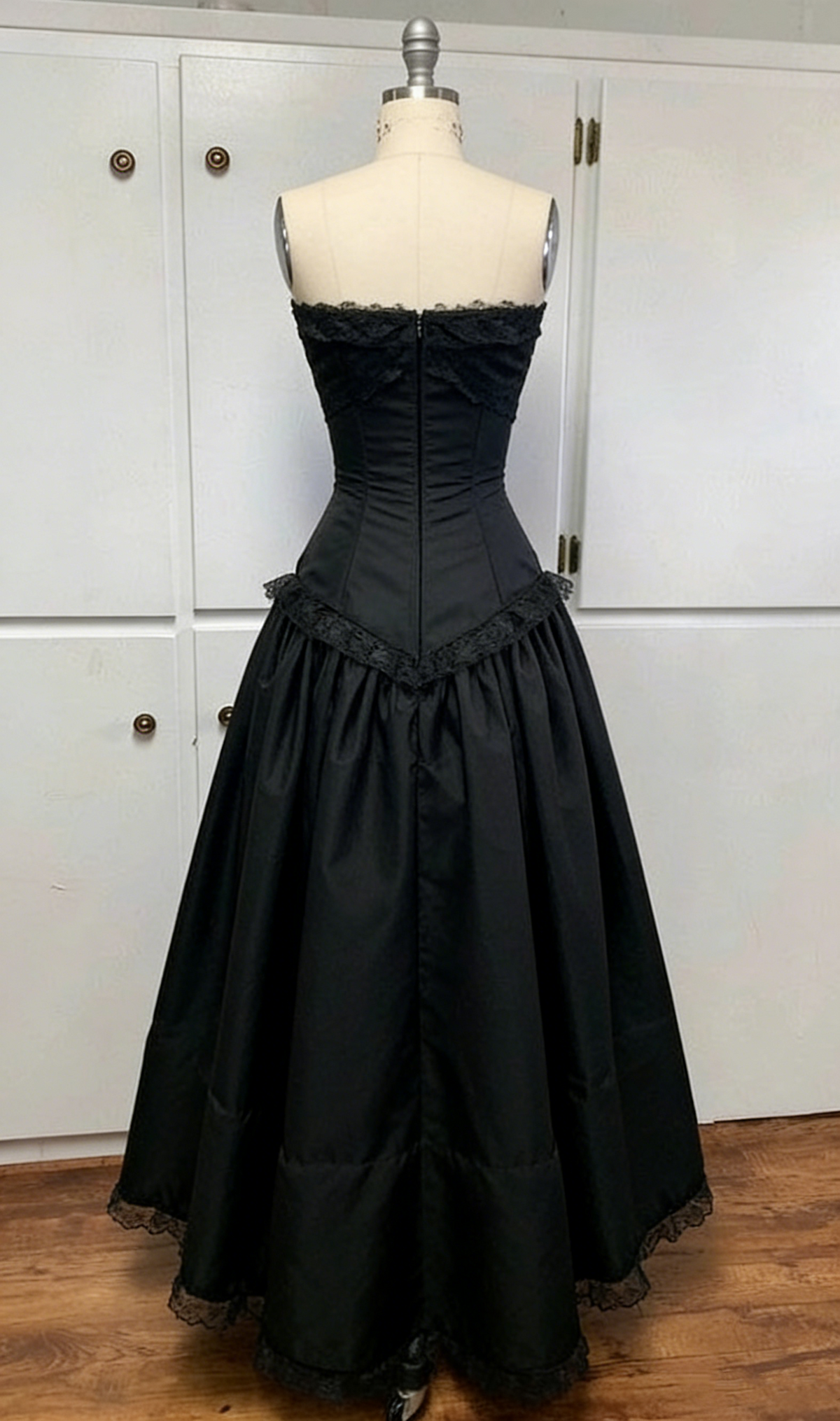 Black Strapless A-Line Chiffon Vintage Gothic Prom Dresses Birthday Outfits, D850