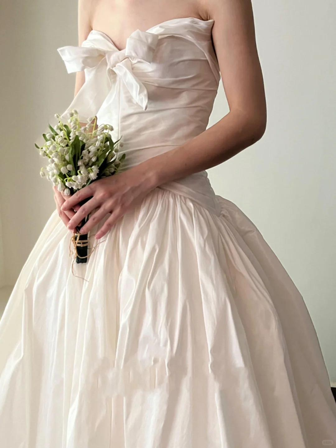 Sweety White Ball Gown Strapless Pleated Satin Long Wedding Dress SH5154
