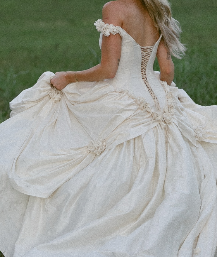 Vintage Ball Gown Off the Shoulder 3D Flower White Satin Wedding Dress SH6081
