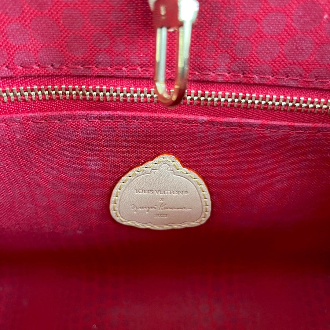 LOUIS VUITTON X YAYOI KUSAMA OnTheGo PM Bag