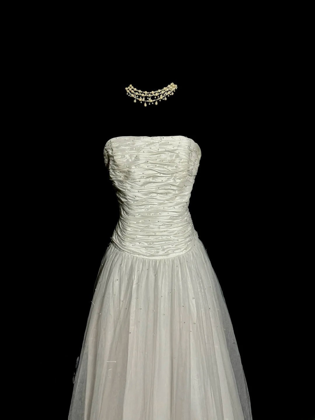 Minimalist Wedding Dress A Line Strapless Pleated Tulle Wedding Dress D3224