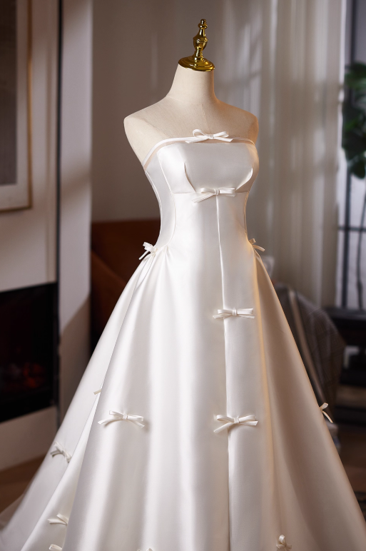 Minimalist Wedding Dress A Line Strapless Wedding Dress D3236