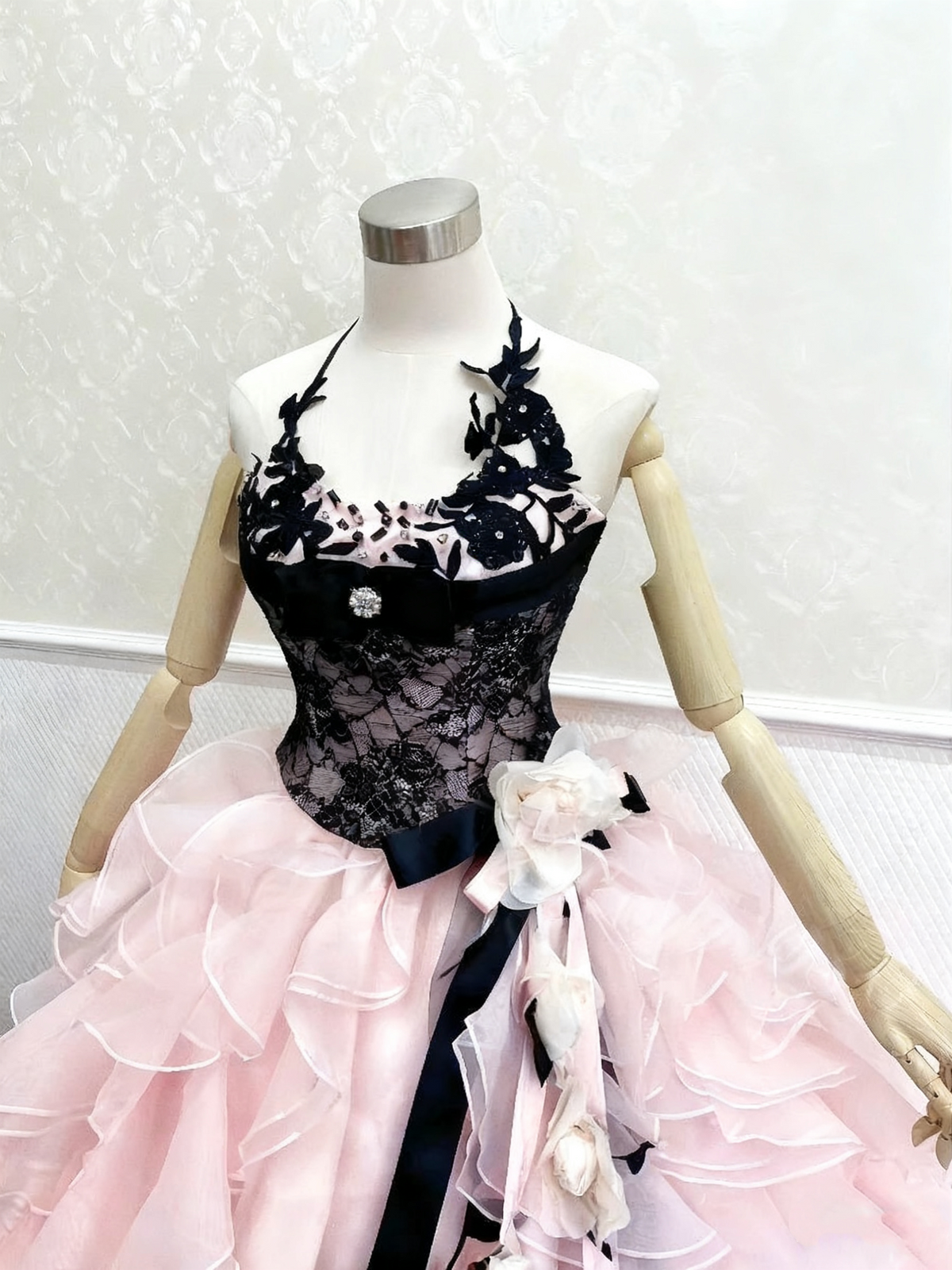 Elegant Prom Dress Halter Ruffle Ball Gown Quinceanera Dress Evening Dress D3377