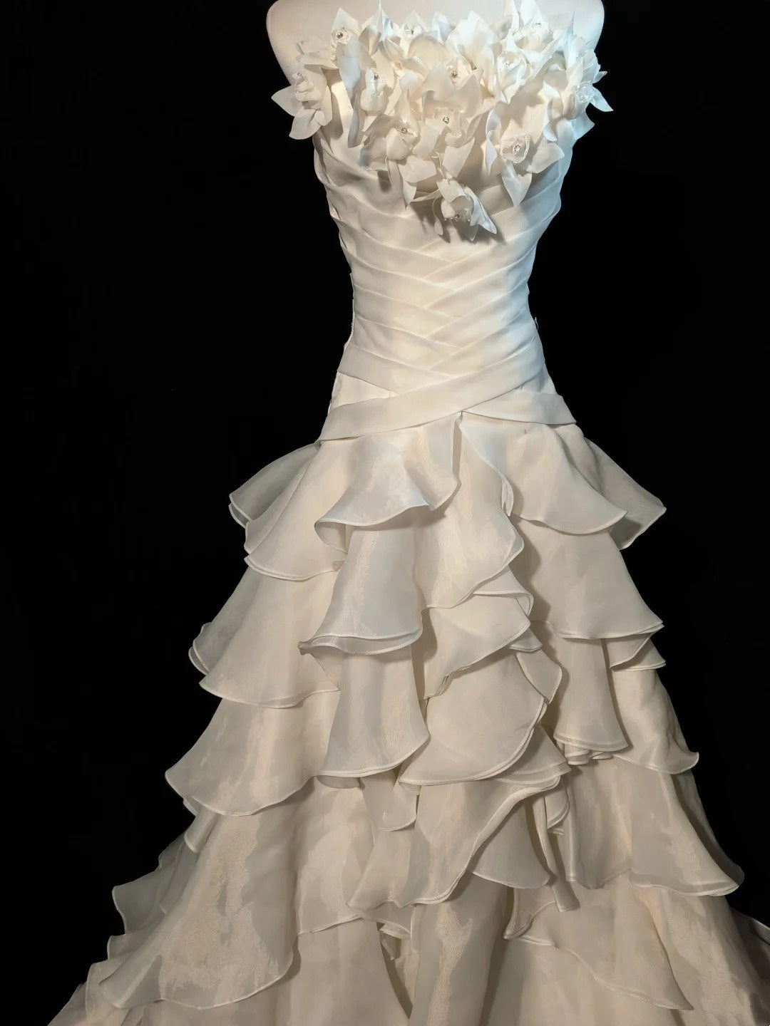 Vintage Wedding Dress Strapless Flower Pleated Ruffle Wedding Dress D3524