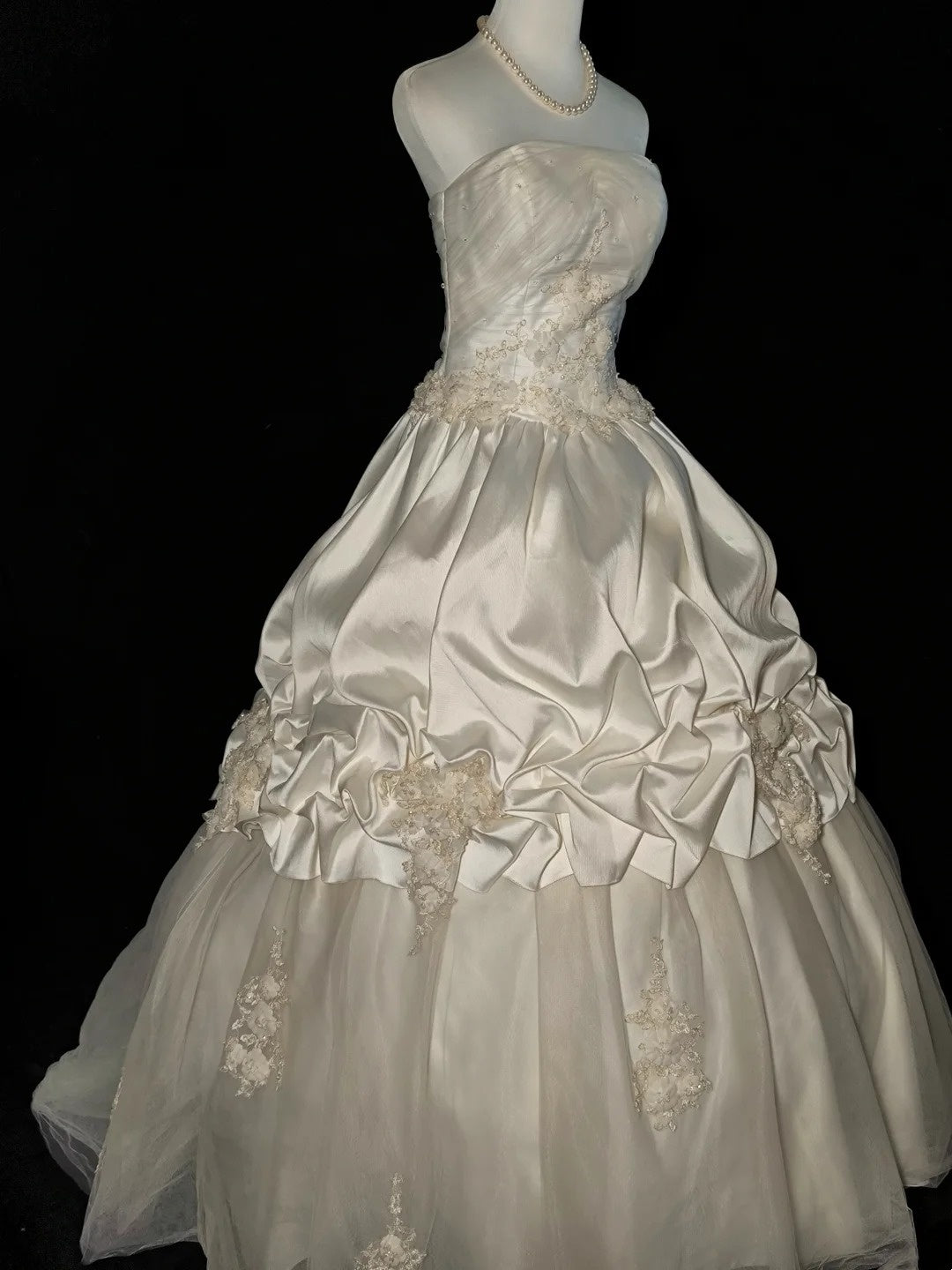 New Arrival Wedding Dress Strapless Pleated Tulle Wedding Dress D3559