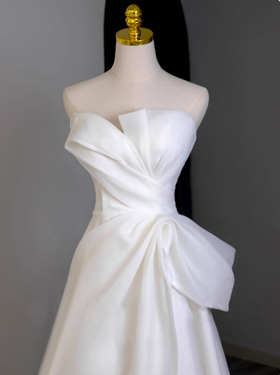 New Arrival Wedding Dress A Line Strapless Pleated Wedding Dress D3667