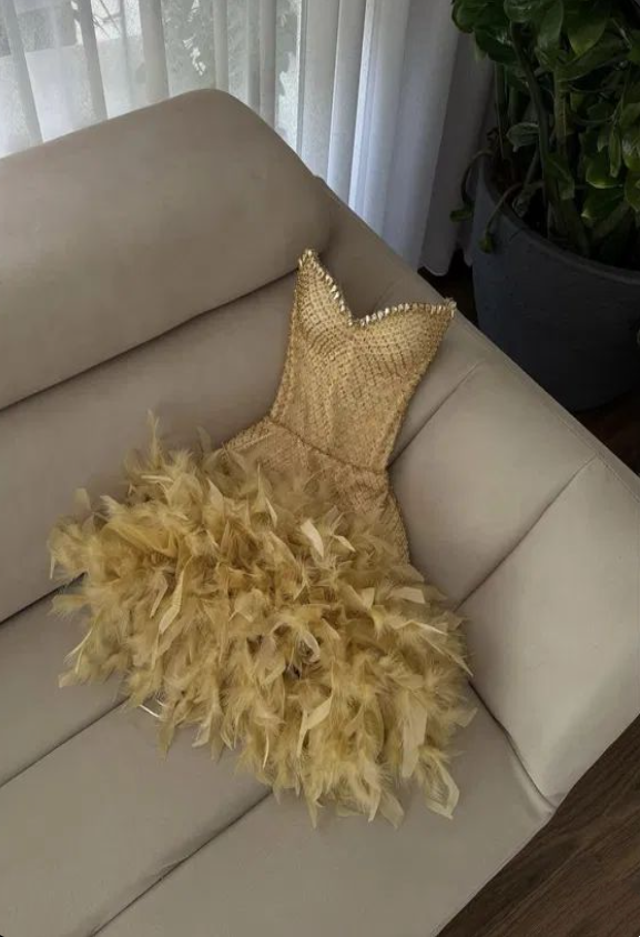 New Arrival Homecoming Dress Sweetheart Feather Short Prom Dress Sweet16 Outfits Cocktail Dress D3669