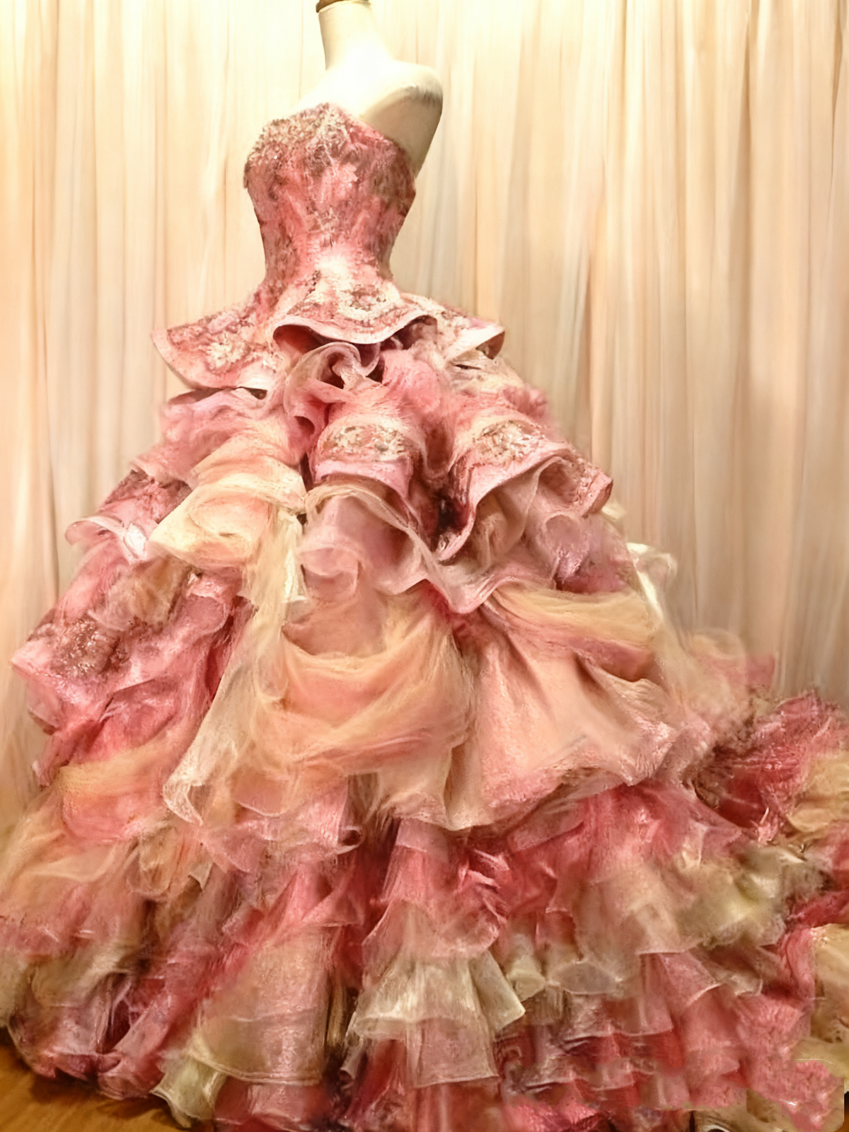 Luxury Prom Dress Sweetheart Tiered Ball Gown Sweet 16 Dress Evening Dress D3680