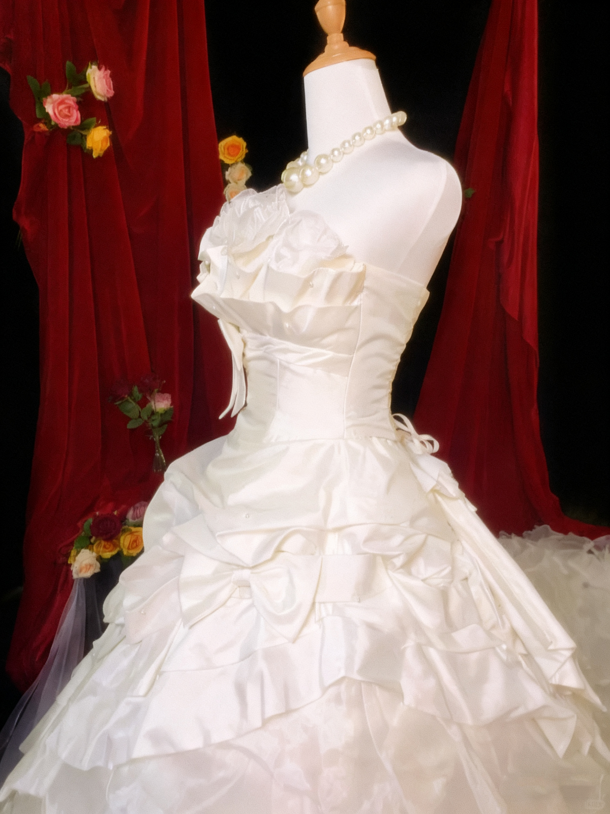 Vintage Wedding Dress Strapless Pleated Tiered Wedding Dress D3937