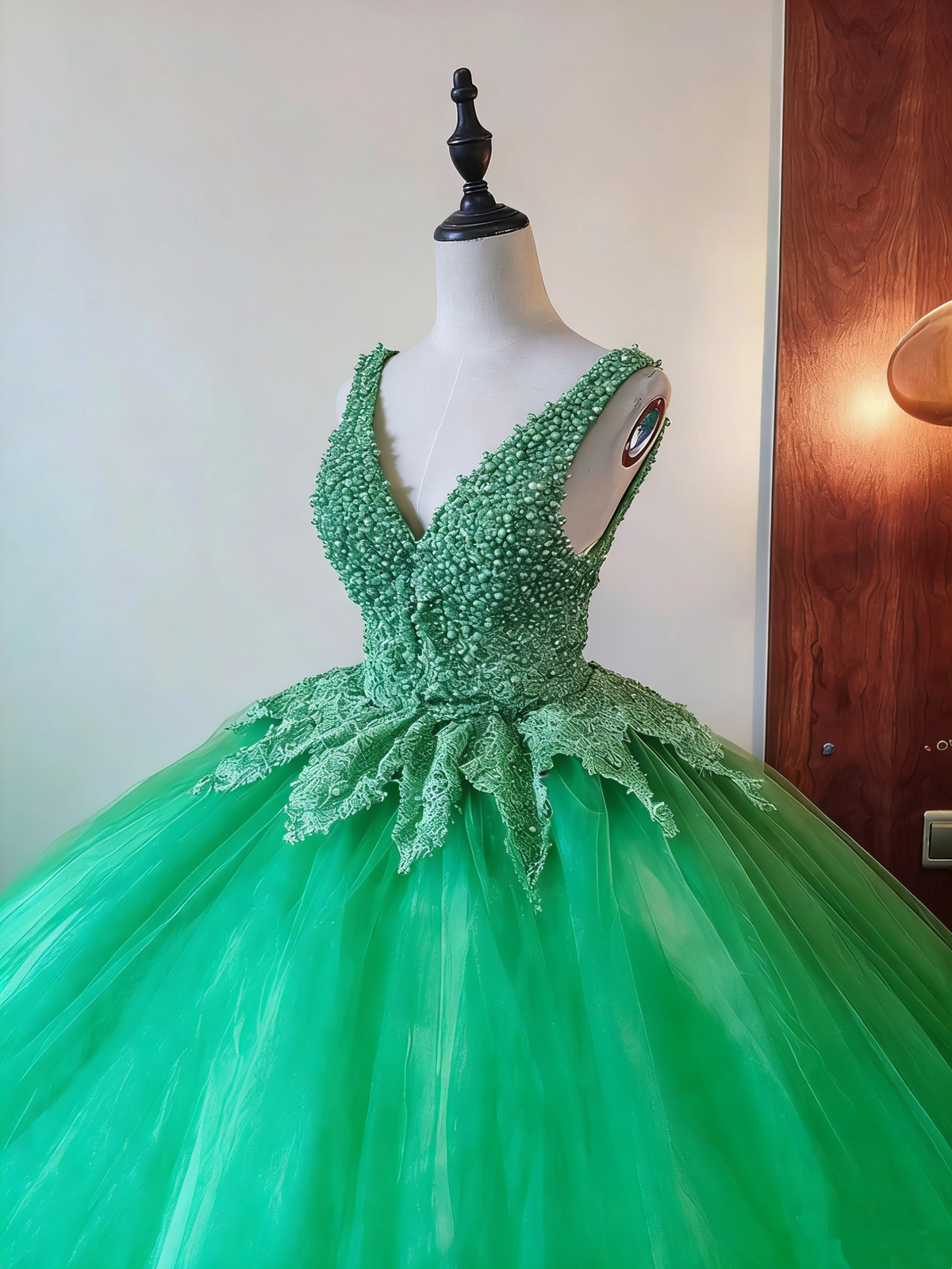 New Design Prom Dress V-neck Backless Pleated Tulle Ball Gown Birthday Party Outfits Evening Dress Sweet 16 Dress D4093