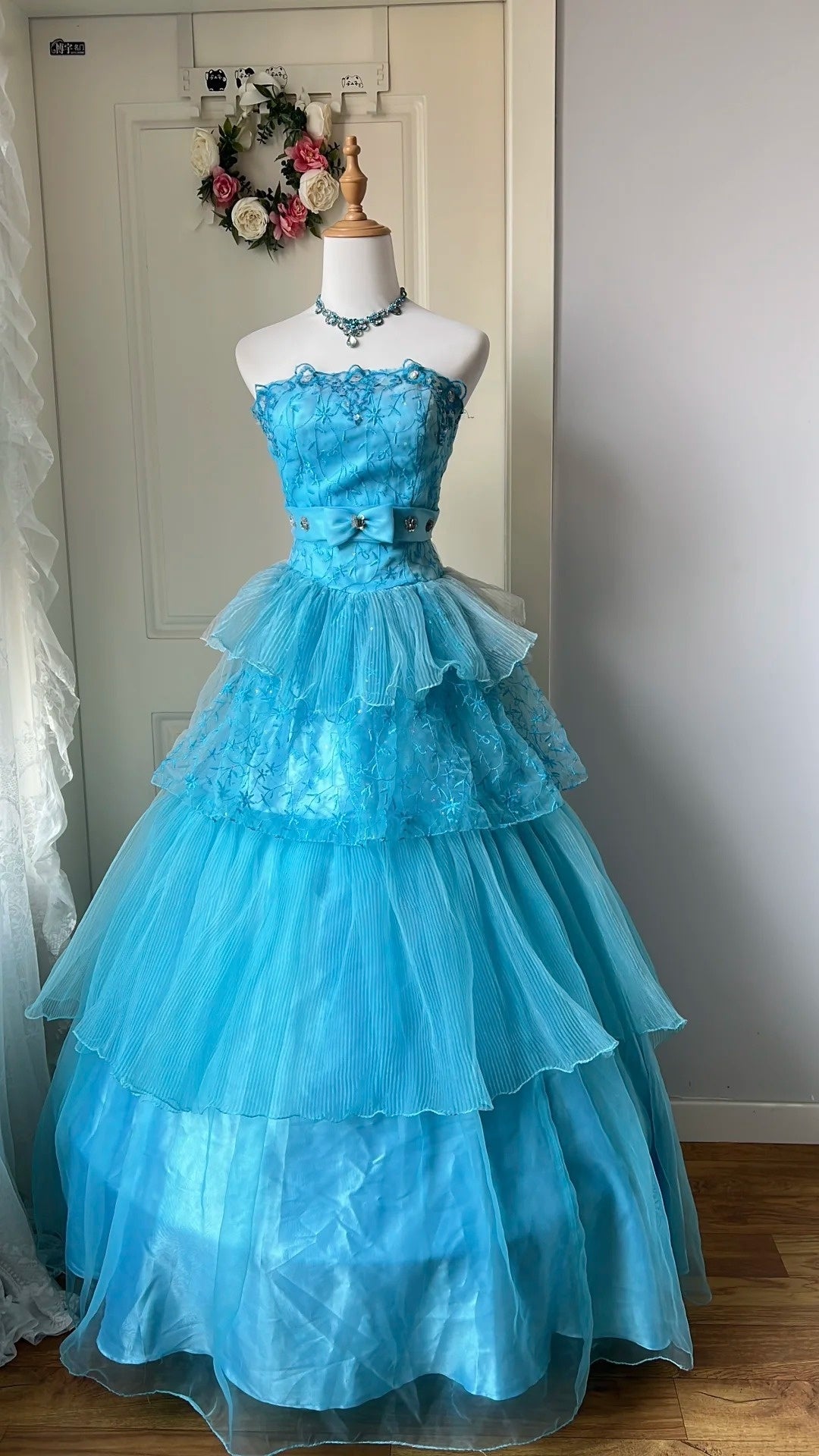 Beauty Prom Dress Strapless Pleated Tulle Ball Gown Evening Dress Quinceanera Dress D4149