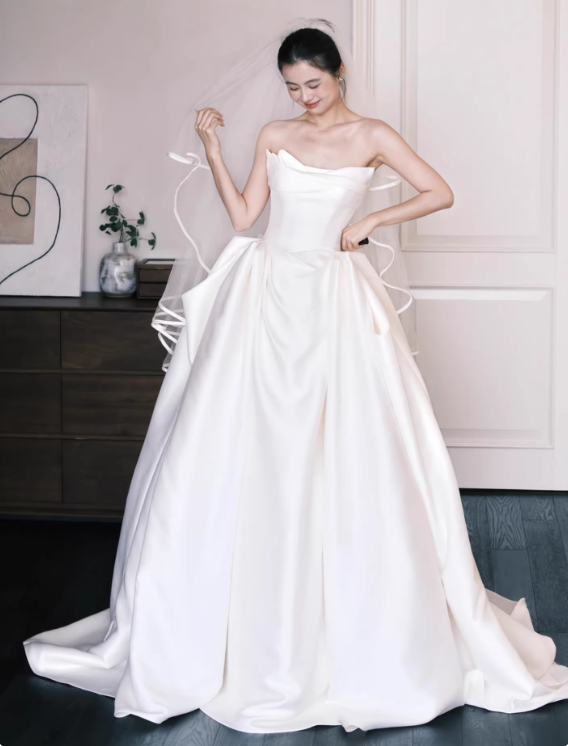 New Arrival Wedding Dress Strapless Pleated Wedding Dresses D4324