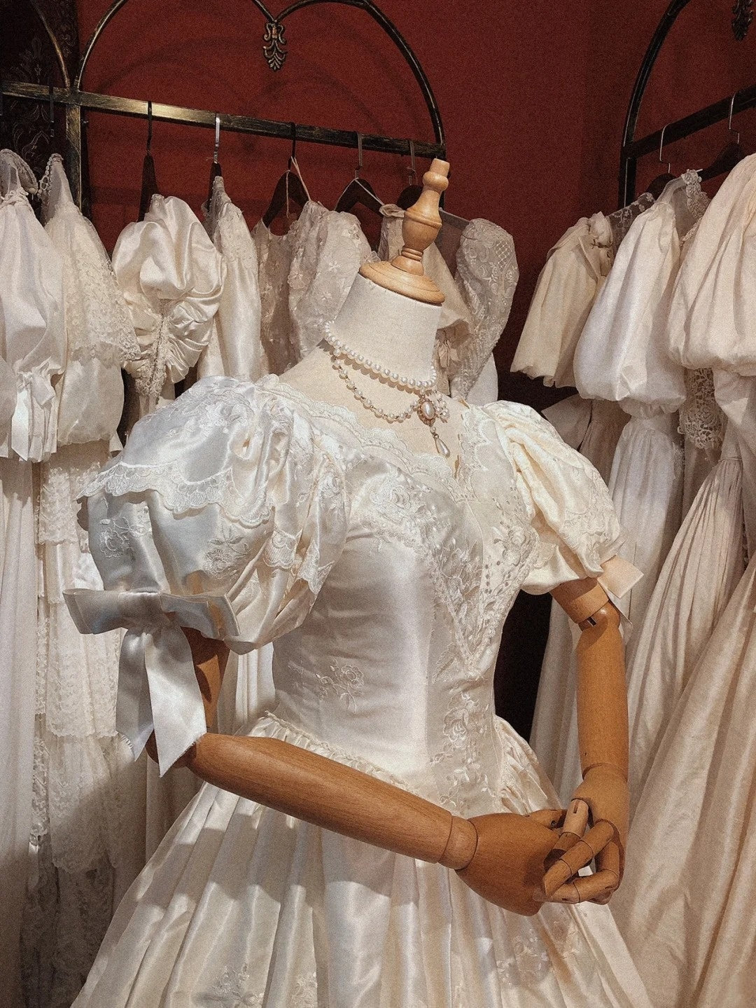 Vintage Wedding Dress Asymmetrical Neck Wedding Dress D4368