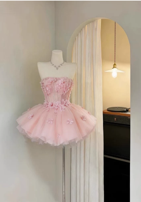 Charming Homecoming Dress Strapless Flower Tulle Short Prom Dress Back to School Outfits Party Dress D6070