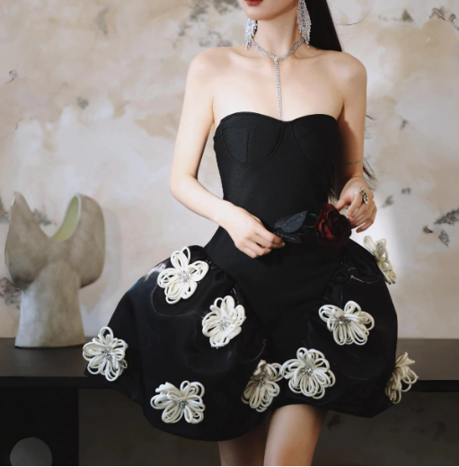 Fashionable Homecoming Dress Strapless Flowers Tulle Prom Dress Back to School Outfits Party Dress D6166