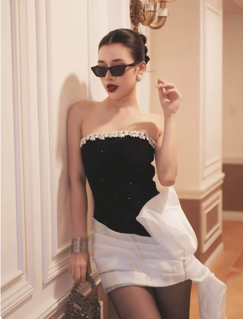 Charming Homecoming Dress Strapless Rinestone Hi-Lo Bowknot Prom Dress Back to School Outfits Party Dress D6199