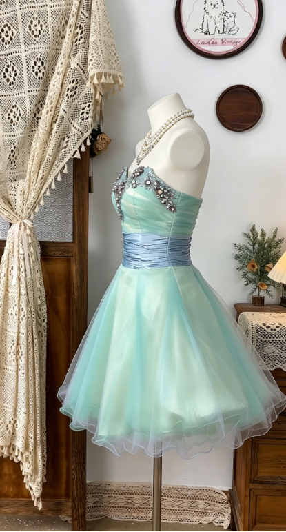 Stunning Homecoming Dress Sweetheart Rinestone Tulle Back to School Outfits Party Dress D6492