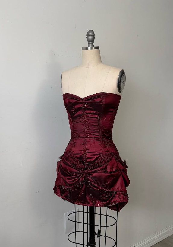 Burgundy Strapless Sheath Satin Lace-up Short Party Dresses Homecoming Dresses, D1323