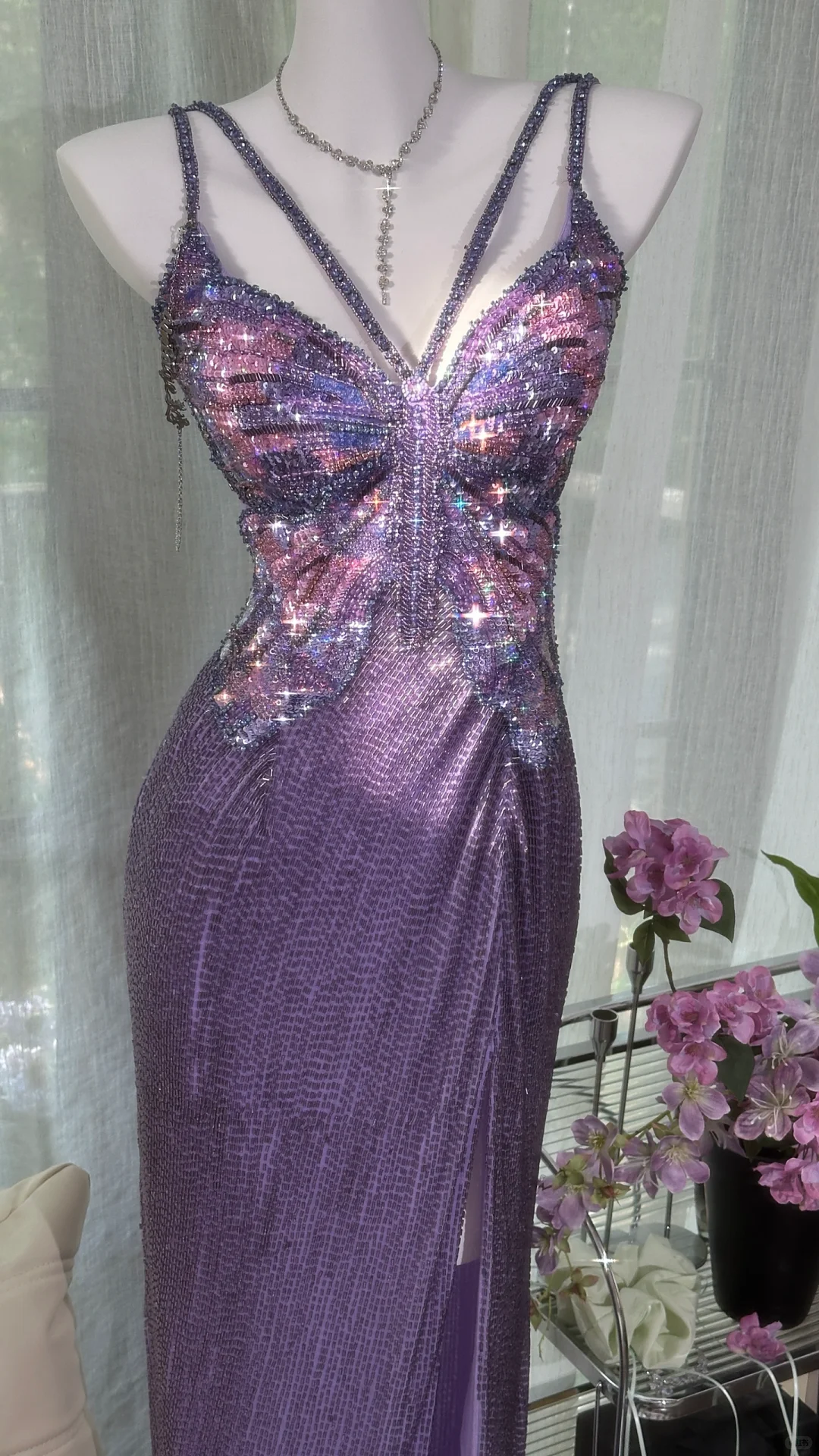 Vintage Gorgeous Purple V-neck Shinny Romantic Luxury Spaghetti Strap Evening Dress Prom Dresses, D1456