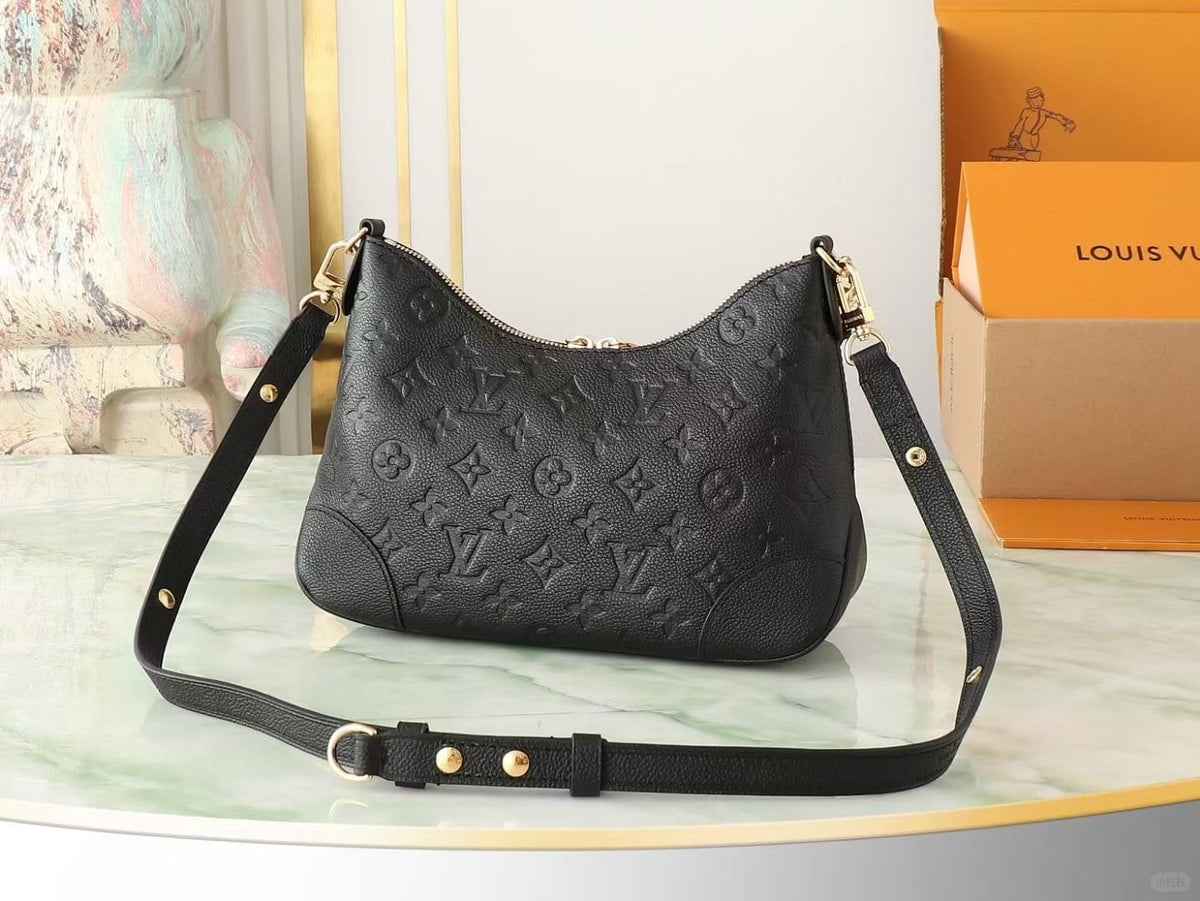 Louis Vuitton M12930 Boulogne