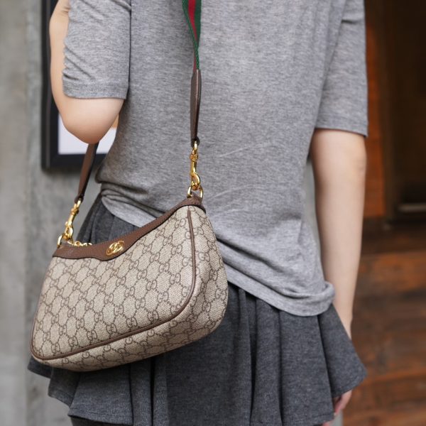 G ucci ๐๐ฉ๐ก๐ข๐๐ข๐ handbag