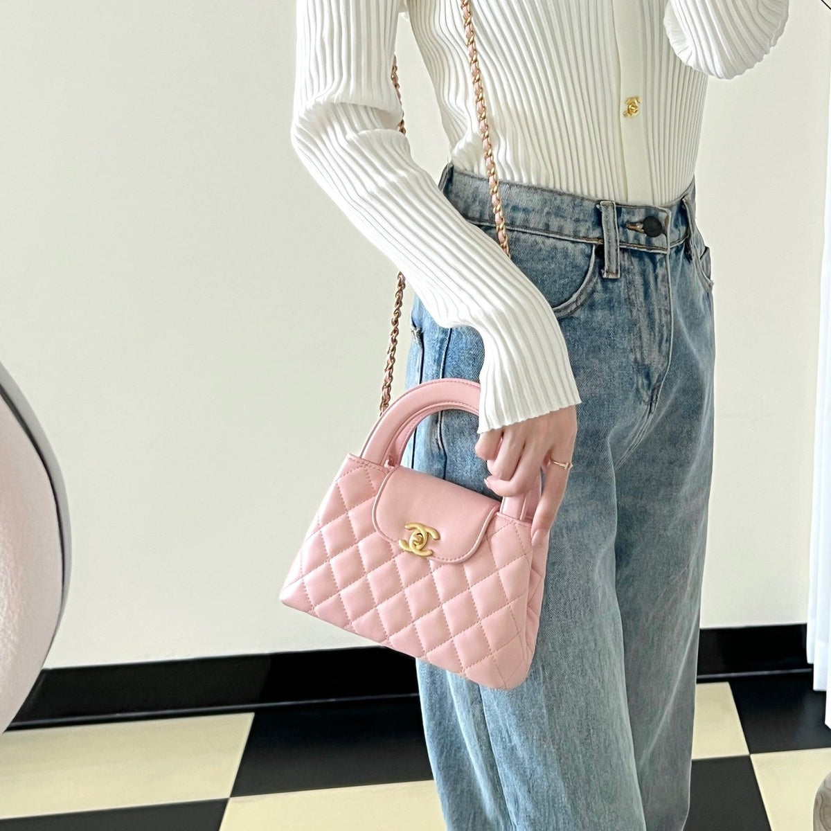 C hanel 24P ๐๐ฒ๐น๐น๐ Chain clutch bag(Pink)