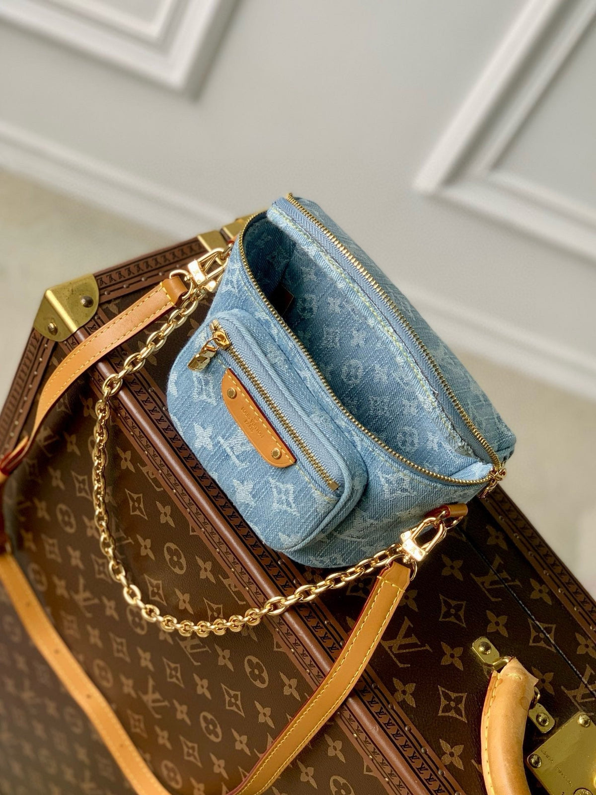 Louis Vuitton M83353 Mini Bumbag