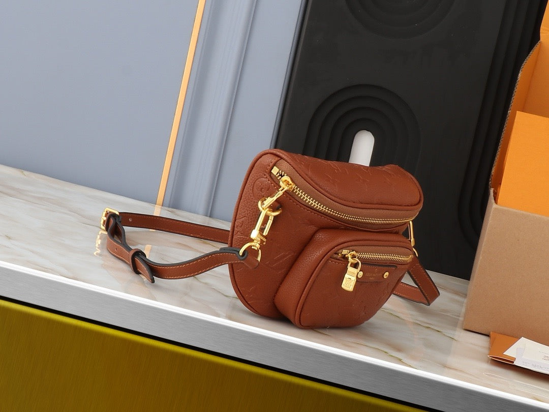 Louis Vuitton M12753 Mini Bumbag