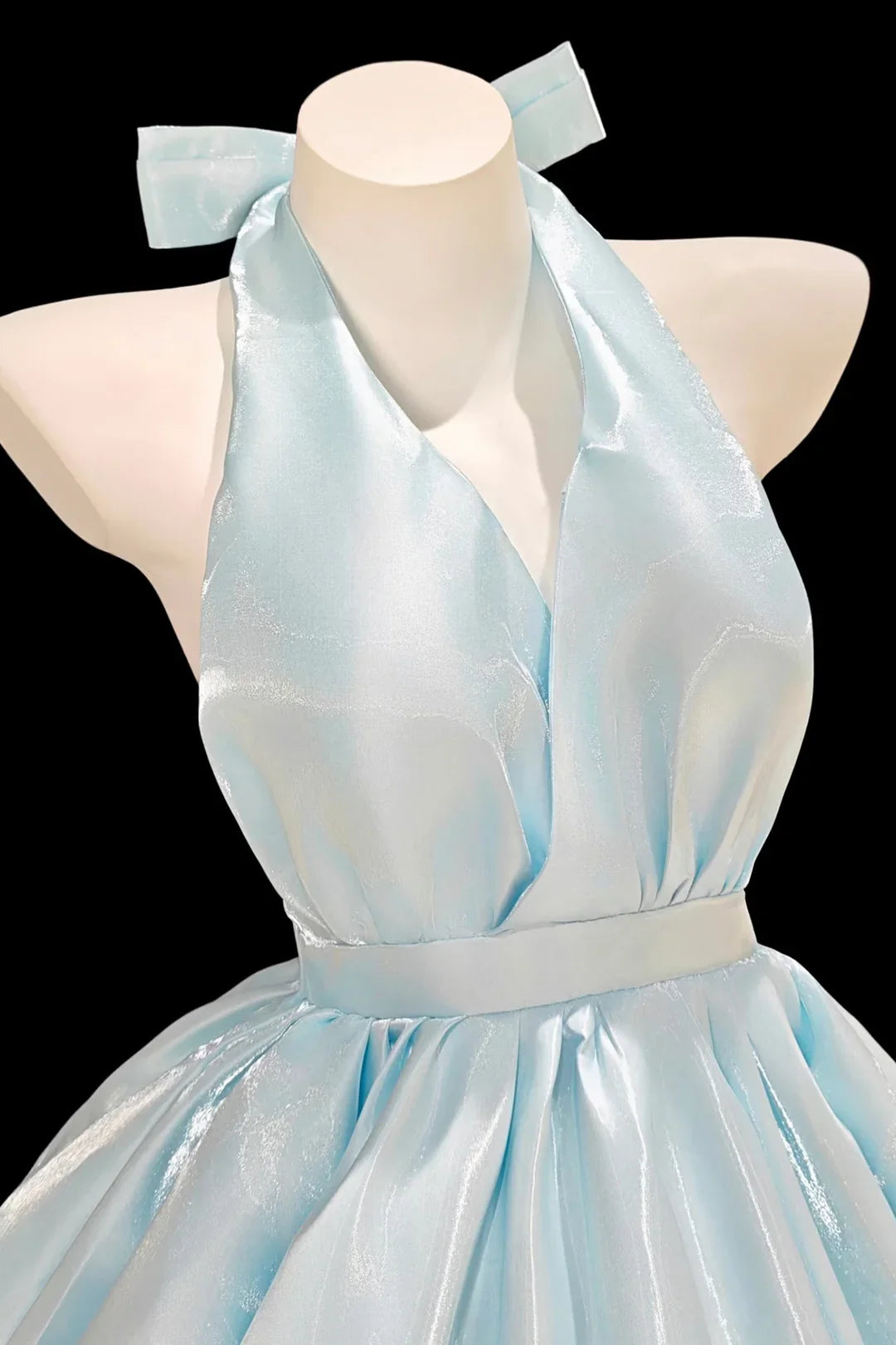 Beauty Homecoming Dress Halter Pleated Short Prom Dress Back to School Outfits Party Dress D6008