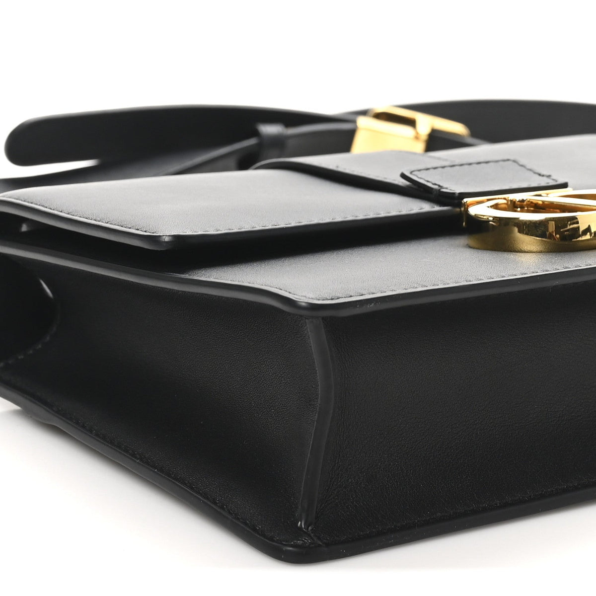 Smooth Calfskin 30 Montaigne Flap Bag Black