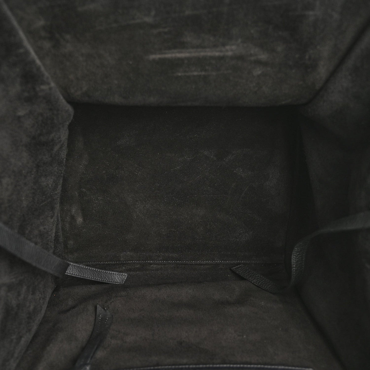 Grained Calfskin Medium Phantom Luggage Black