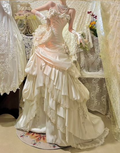Vintage Ivory A Line Strapless 3D Floral Layered Satin Wedding Dress Prom Dress SH5881