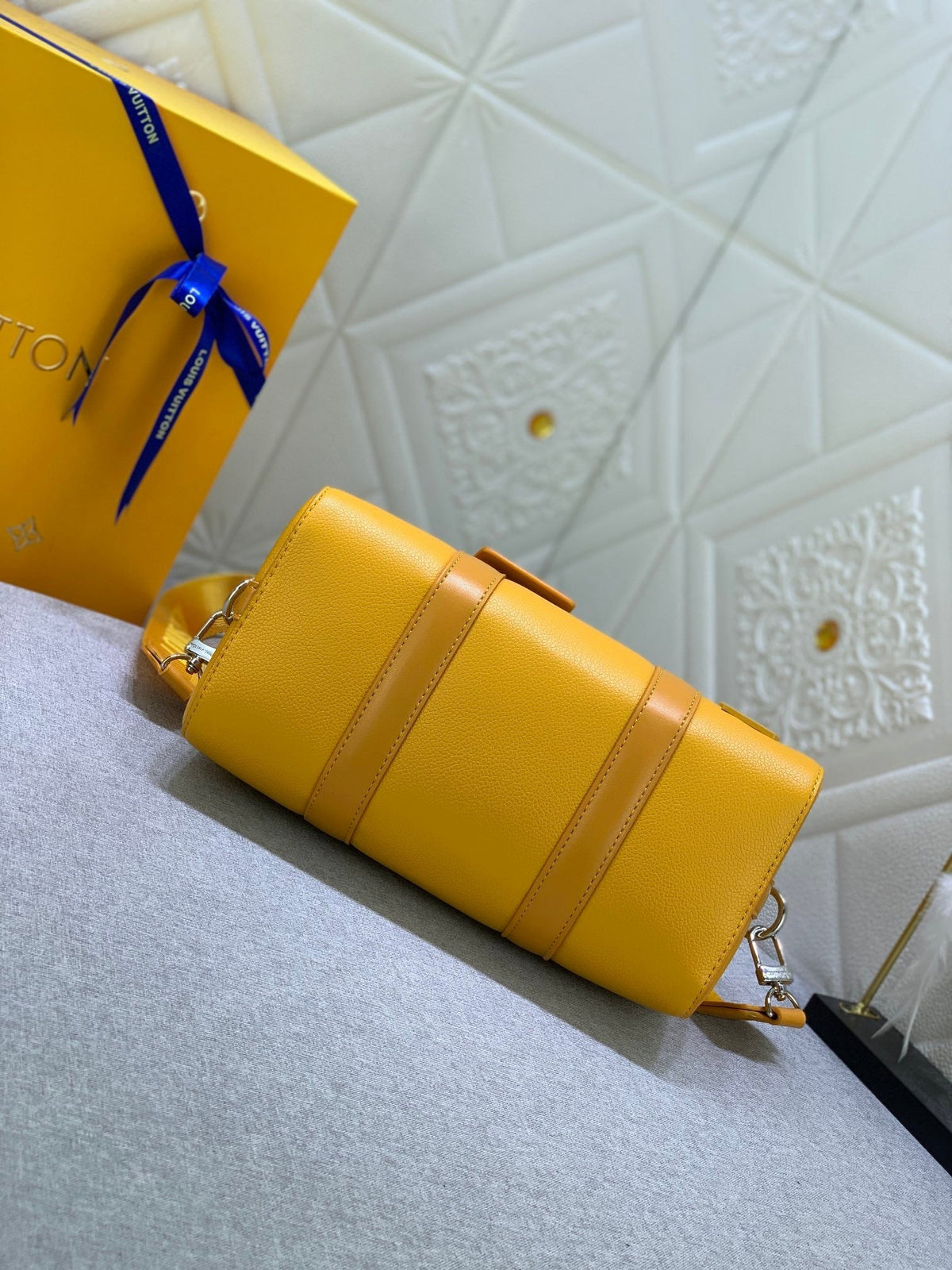 Louis Vuitton 21437 City Keepall Bag