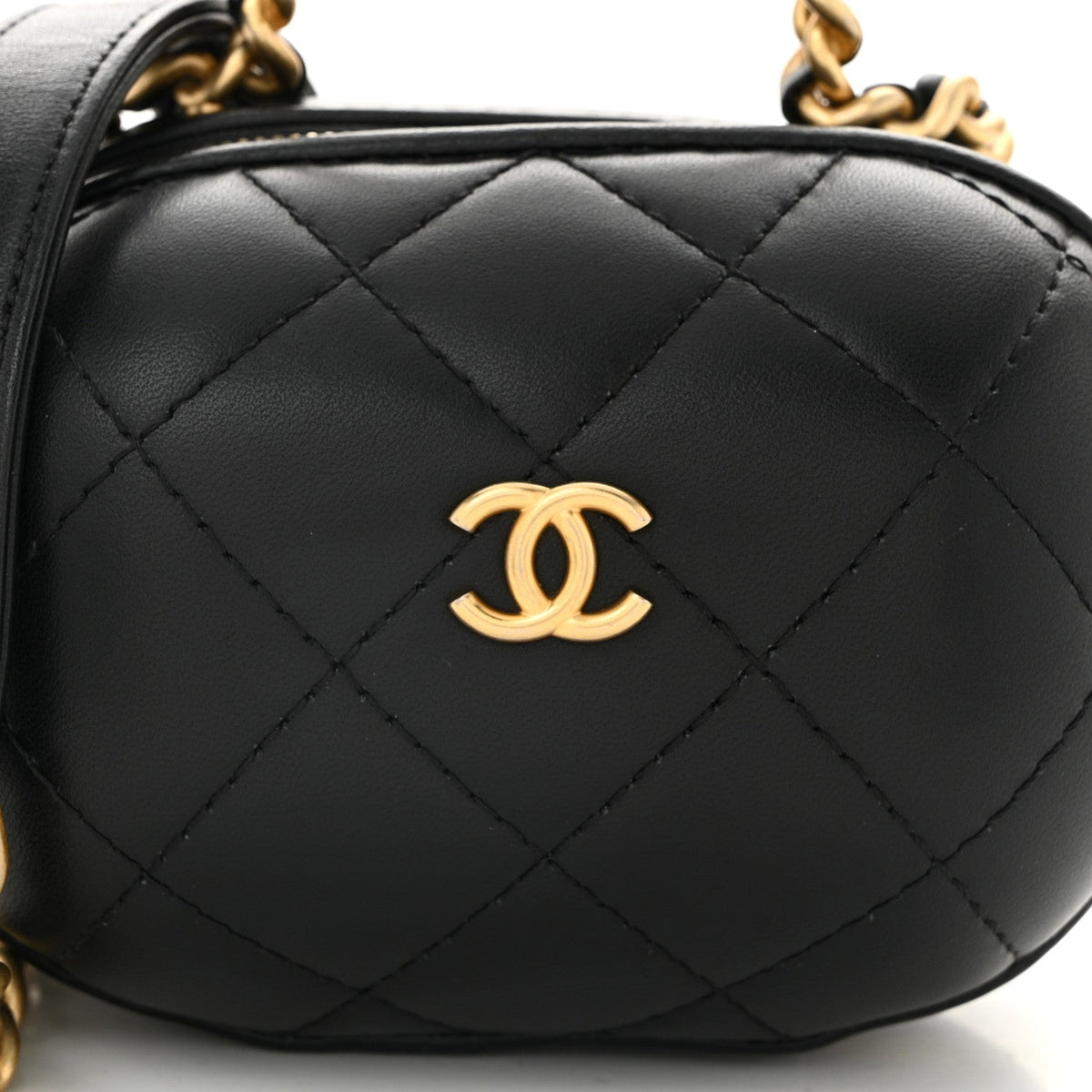 Lambskin Quilted CC Bubble Vanity Case With Chain Black