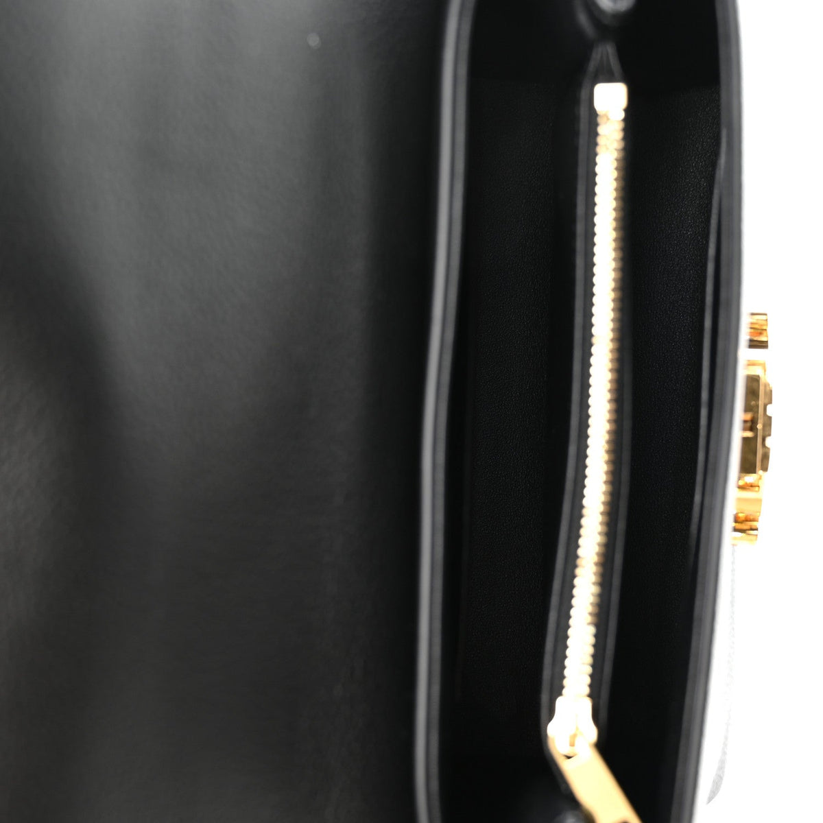 Smooth Satinated Calfskin Teen Nino Black