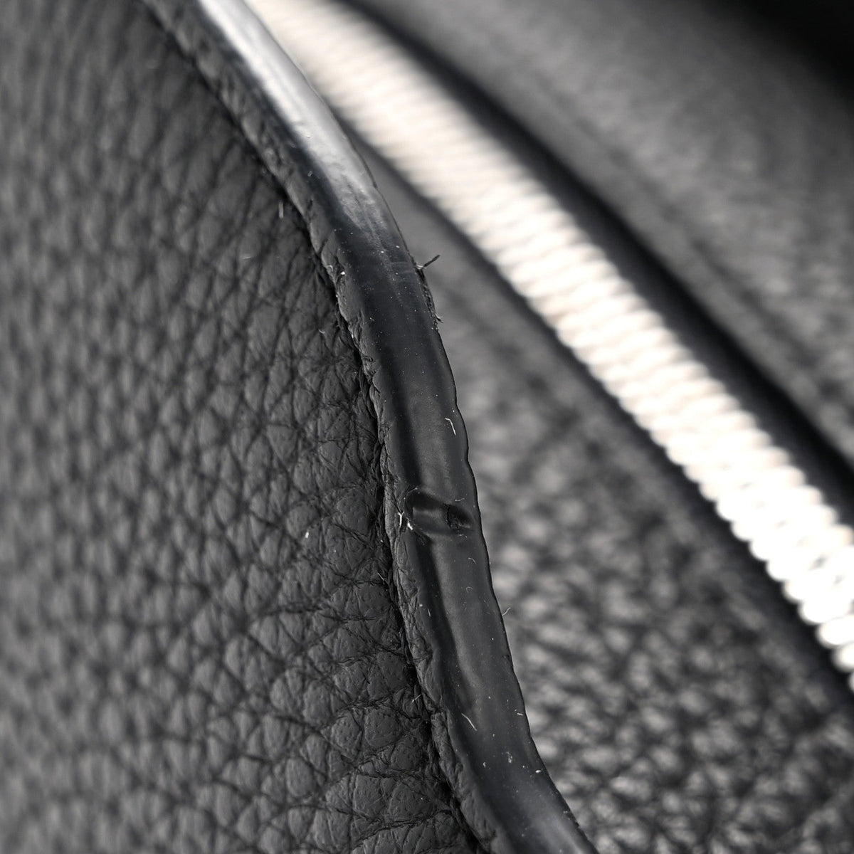 Grained Calfskin Sesia Crossbody Black