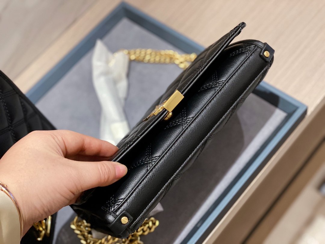 Saint Laurent BECKY