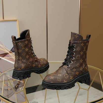 Premium LUV BOOTS 039